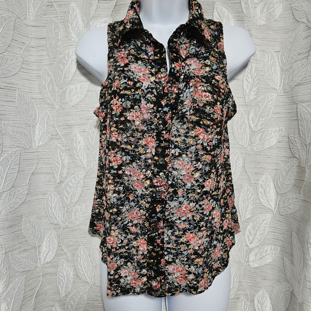 Zenana Outfitters Black Floral Sleeveless Blouse Shear Lace Size Small GUC